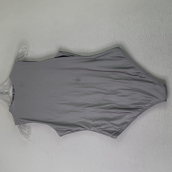 SKIMS Tops - Women's Skims Essential Crew Neck Sleeveless Bodysuit Grey XL *Flaw